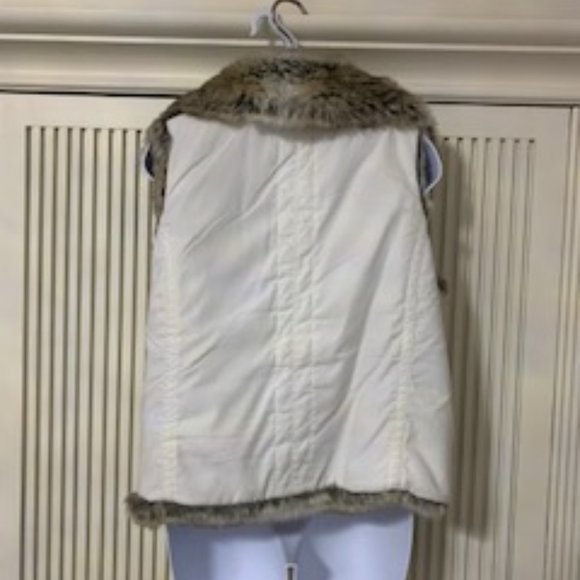 Cream and Fur reversible vest -L - Picture 2 of 5